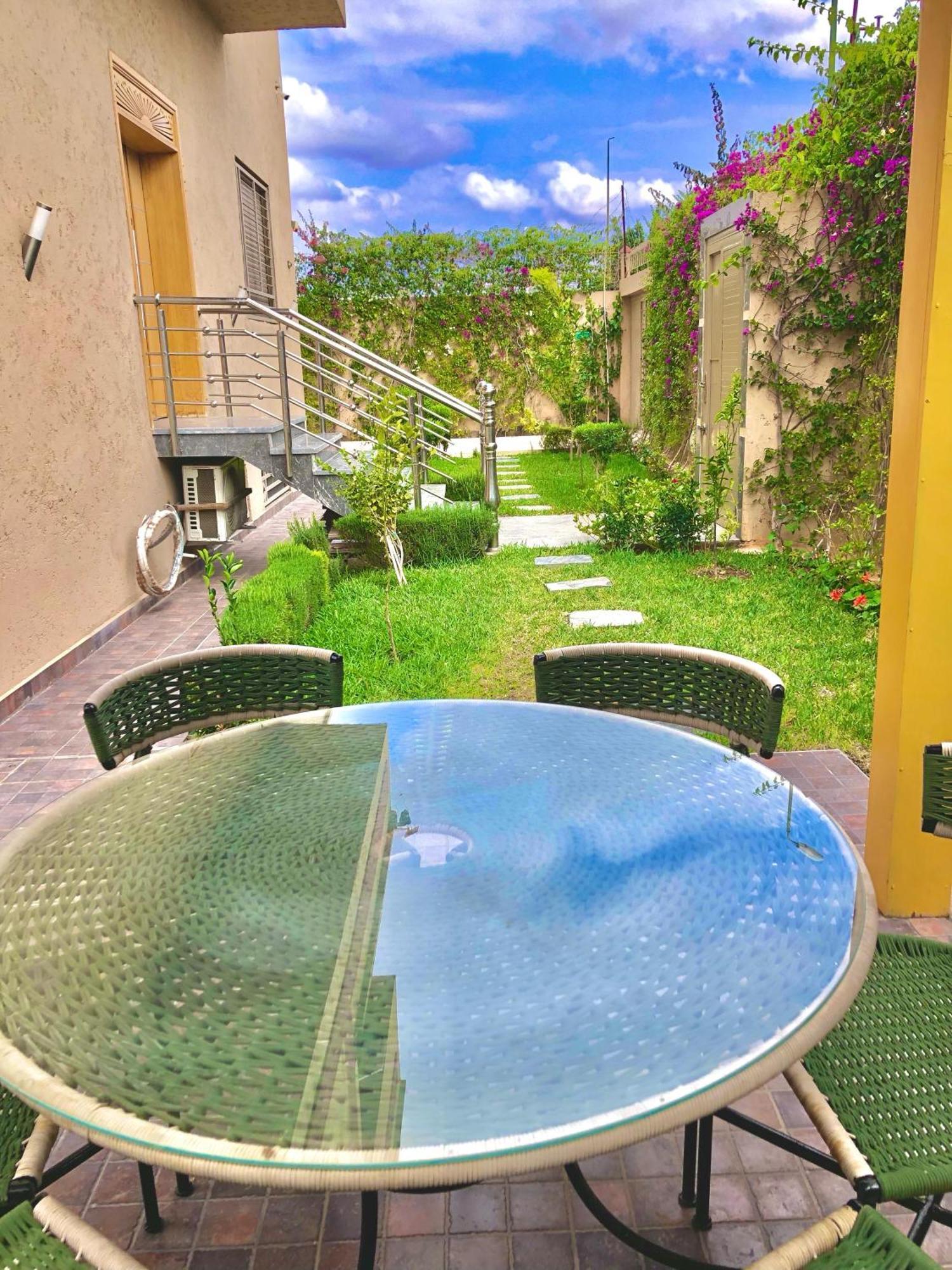 Appartamento Sara, Superbe Avec Jardin Et Piscine Privee